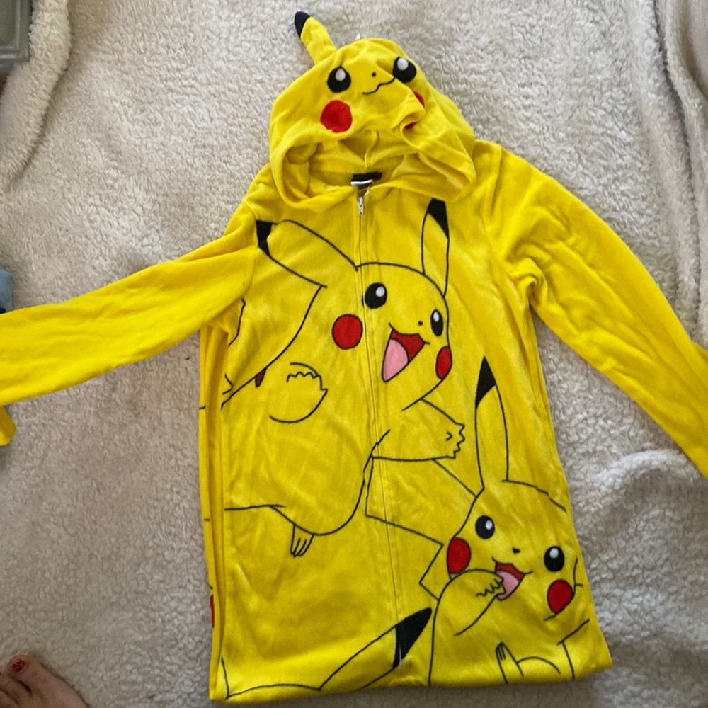 Pokémon Mens onesie pajama size Large